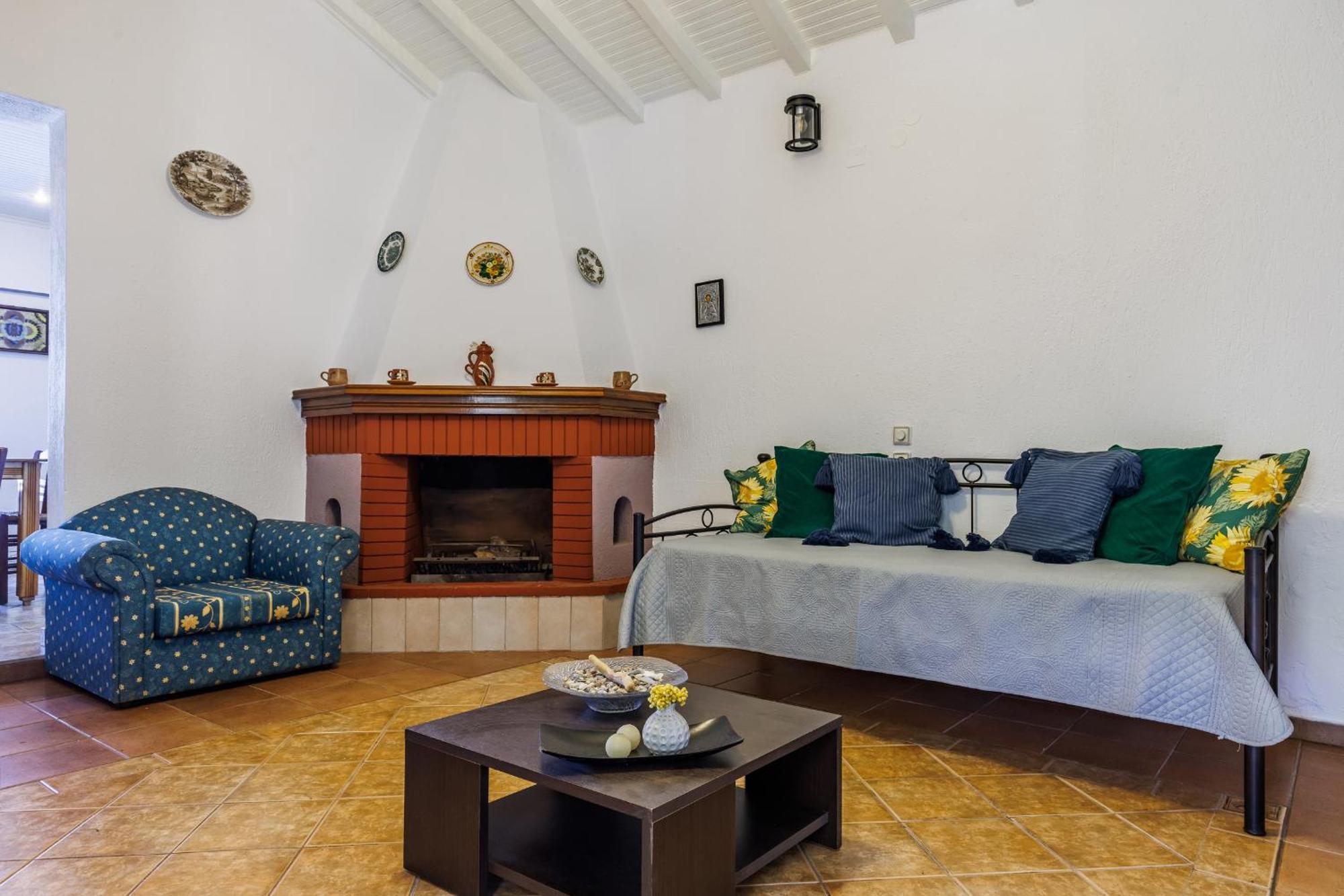 Nerissa Cottage - Skopelos Glossa Atheato エクステリア 写真
