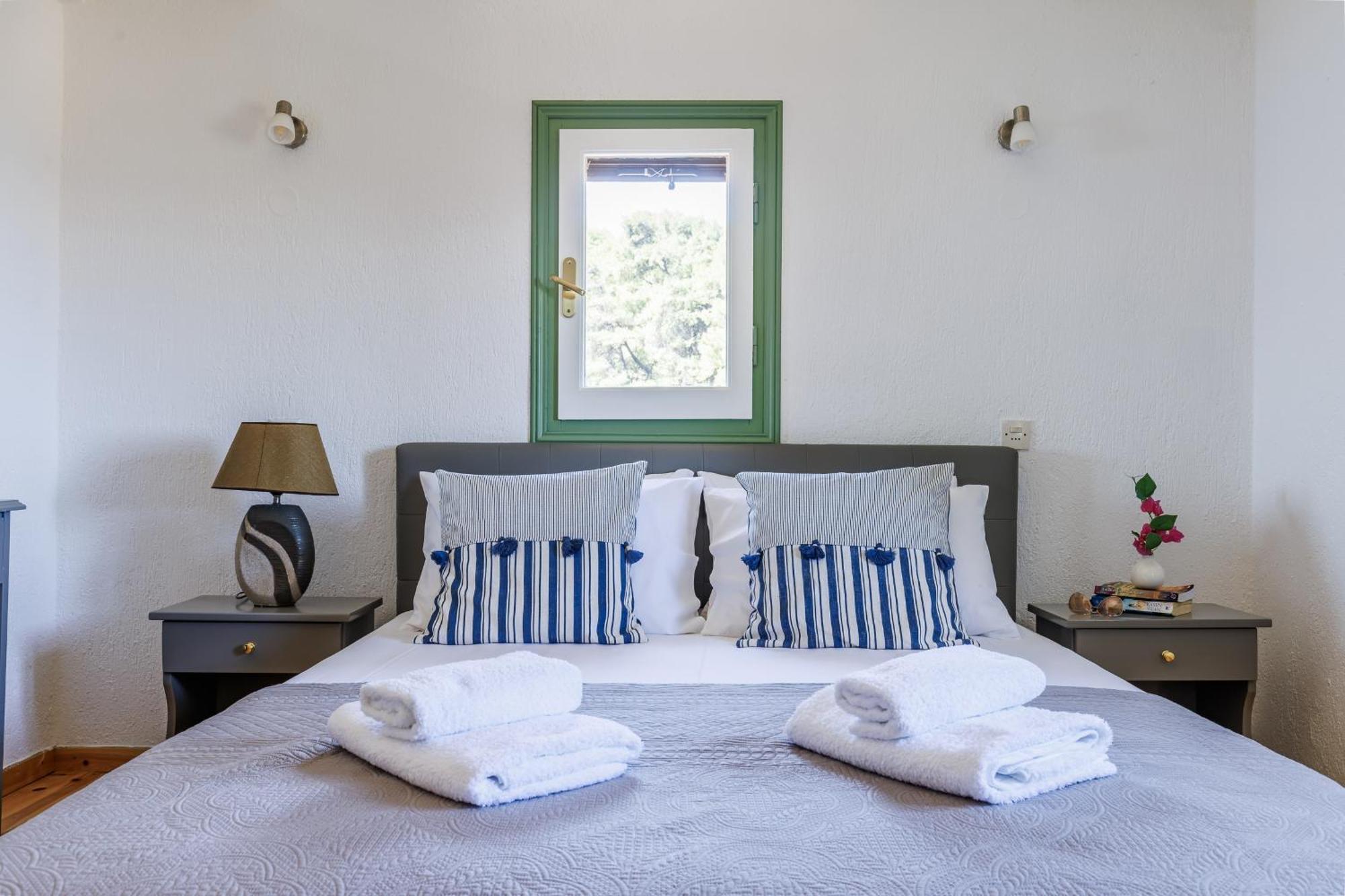 Nerissa Cottage - Skopelos Glossa Atheato エクステリア 写真