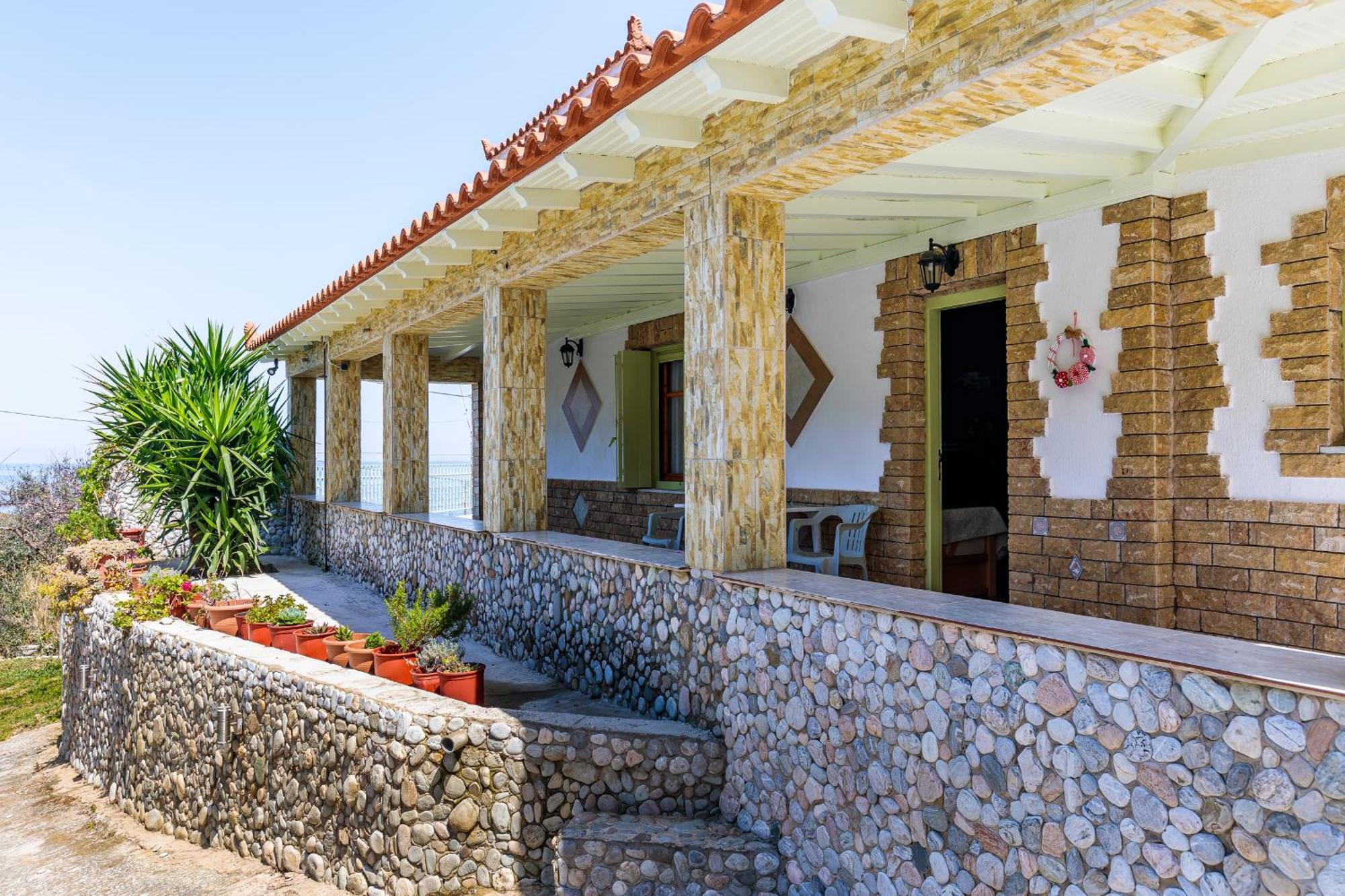 Nerissa Cottage - Skopelos Glossa Atheato エクステリア 写真